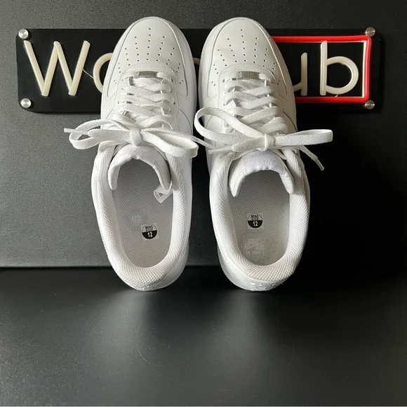 Nike Air Force 1 Low '07 Men's Triple White CW2288-111 Shoes Men’s Size 12 - Picture 7 of 8